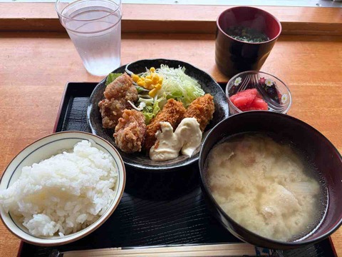 8B38437B-3EE6-4A3E-AABC-DB90342F1DF1