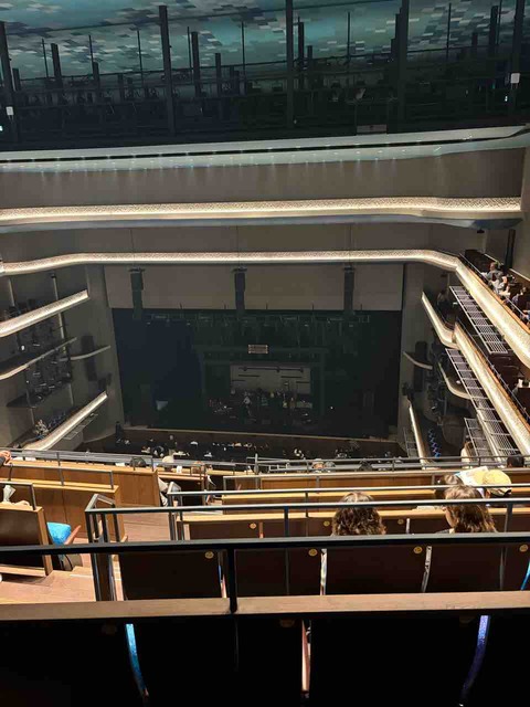 2CA5FAC6-F584-4B05-ABA9-AF99ED213C83