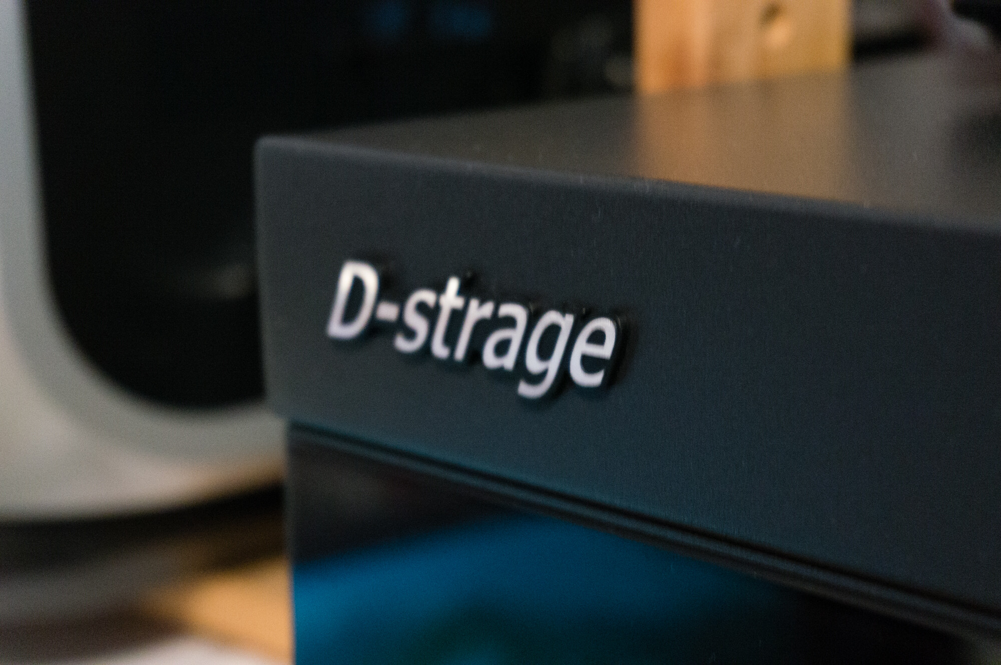 D-strage DS-103M