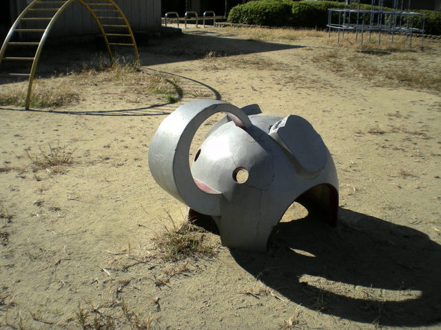 遊具の世界へ Vol 36 京都市南区 南烏丸児童公園 遊具の世界へ