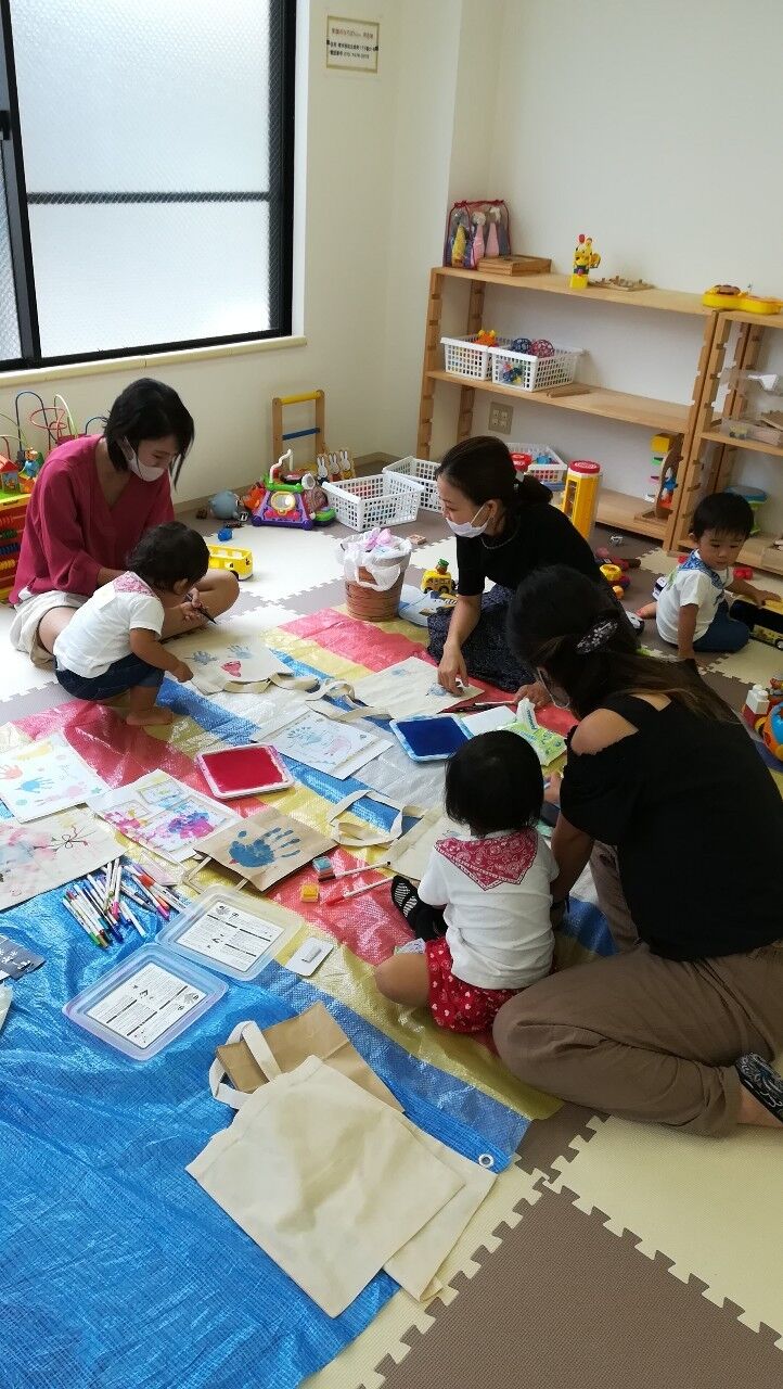 開催報告 ひろばイベント 手形足形スタンプトートバッグ作り 笑顔のひろば Nico Blog 開催報告 ひろばイベント 手形足形スタンプトートバッグ作り 笑顔のひろば Nico Blog