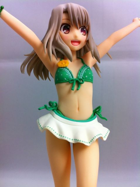 BEACH QUEENS イリヤスフィール・フォン・アインツベルン 1/10 Amazon.co.jp: Fate/kaleid liner プリズマ☆イリヤ イリヤス