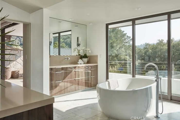 SnapCrab_NoName_2024-5-23_20-32-38_No-00