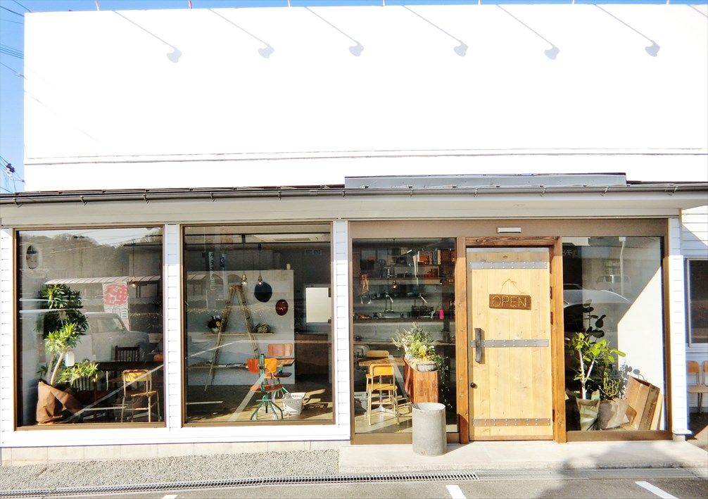 Utane Cafe 福山市新市町戸手 Nicoworks にこわーくす は福山市でcａｆｅ 雑貨 尾道 北欧が好きなインテリアコーディネーターがナチュラルでシンプルな家具 小物をハンドメイドしている木工房です