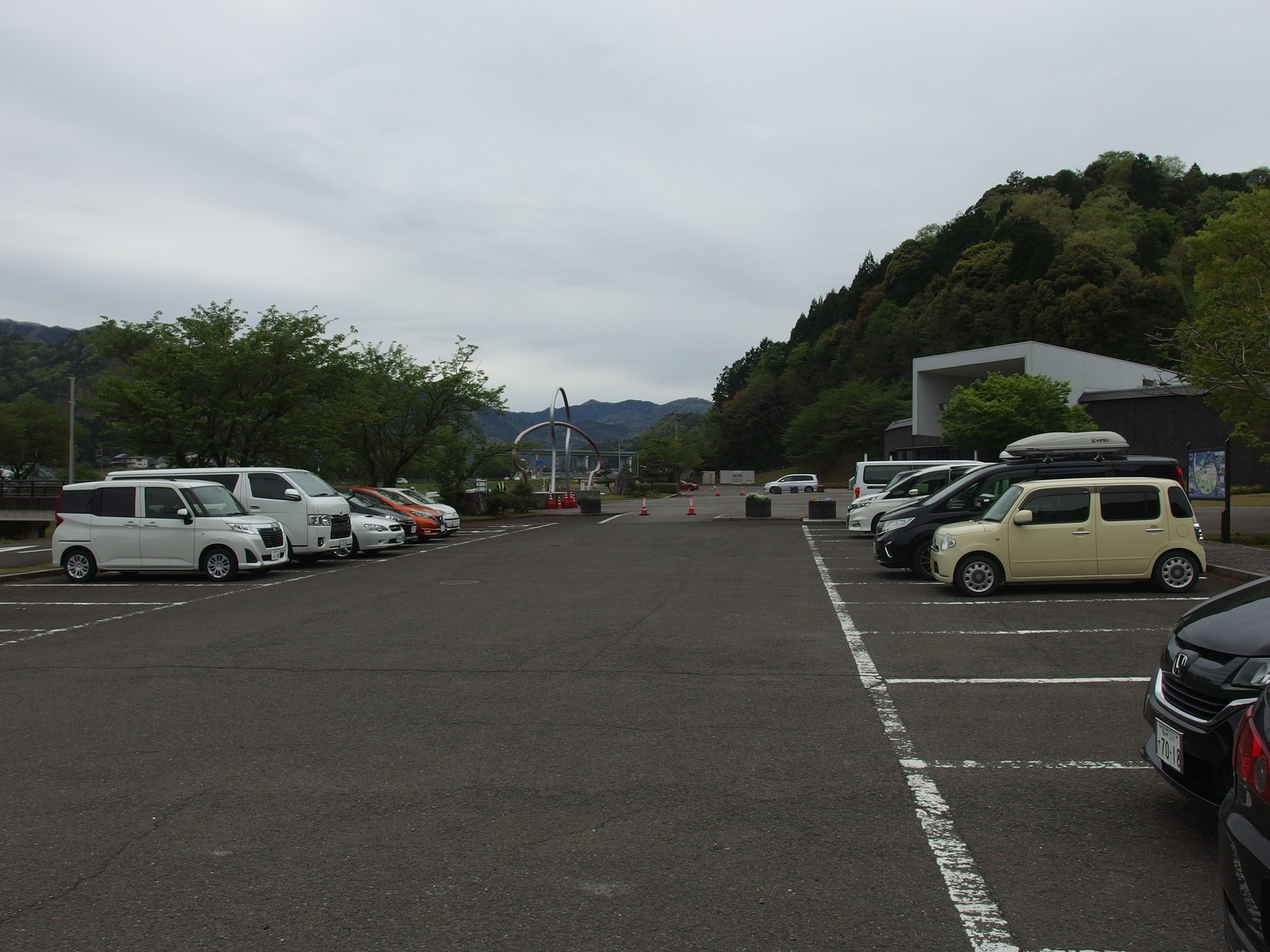 Gwキャンプ ヒロセオートキャンプ場 きのこの森 設営完了 元インドア家族の とりあえず外でてみよっか Gwキャンプ ヒロセオートキャンプ場 きのこの森 設営完了 元インドア家族の とりあえず外でてみよっか