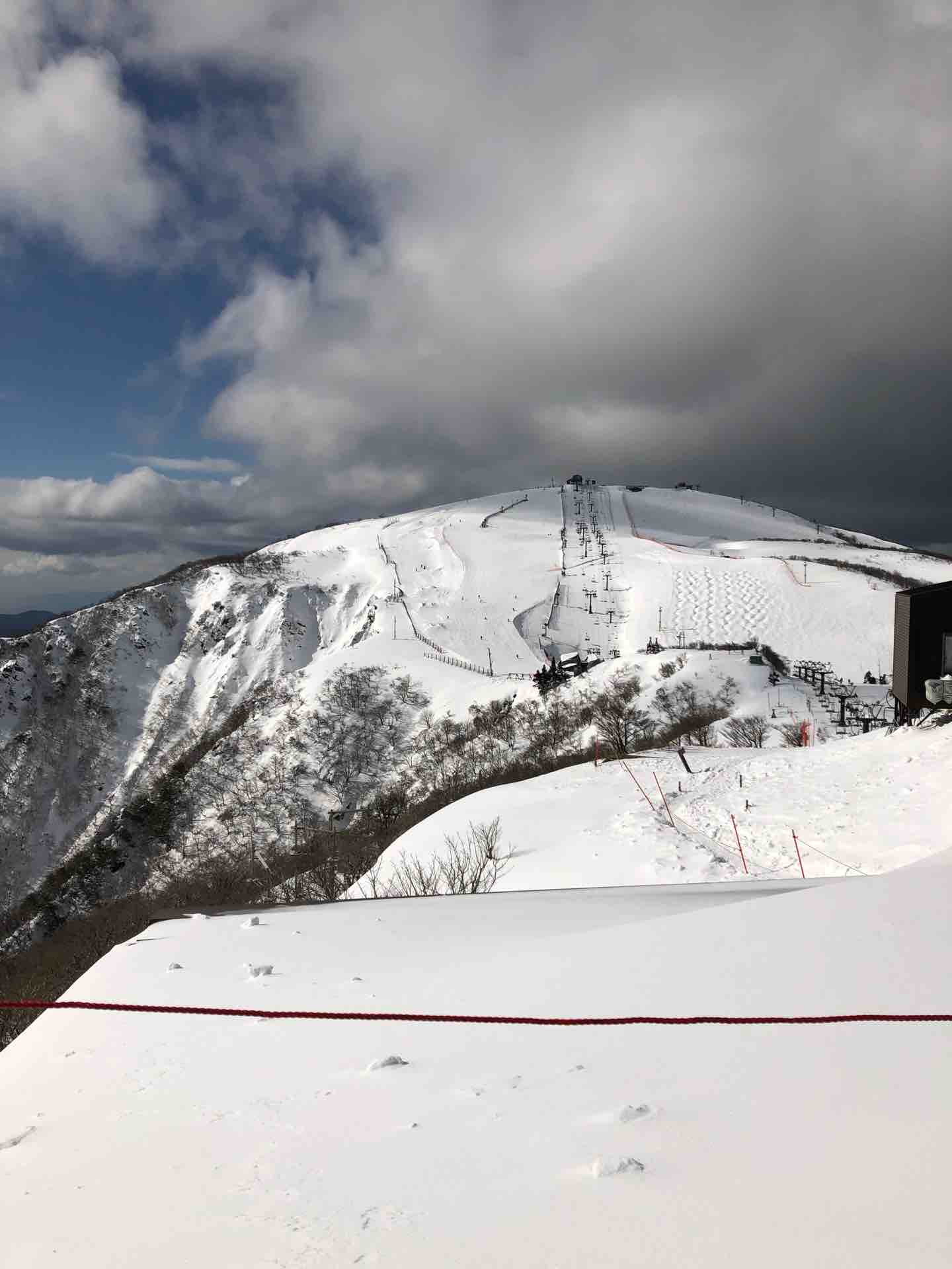 お手軽に琵琶バレイスキー場 元インドア家族の とりあえず外でてみよっか