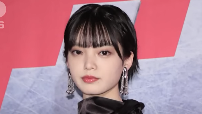 女優 平手友梨奈（21）、日本の芸能界からの〝追放危機〟？ 国内のオファーは厳しい状態か : ツイッター速報