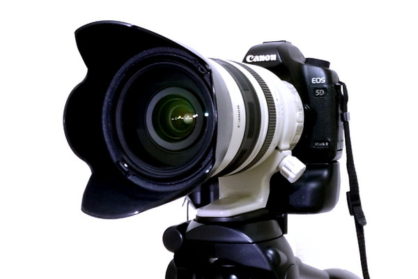 EF28-300mm F3.5-5.6L IS USM