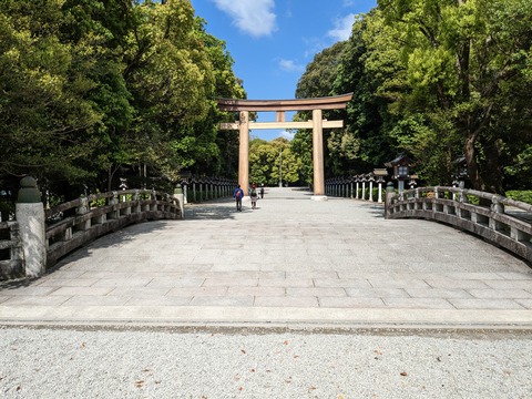 PXL_20230502_001755627