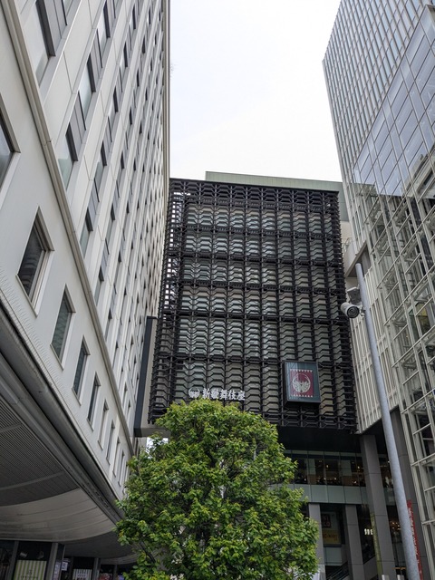 PXL_20260421_024934491