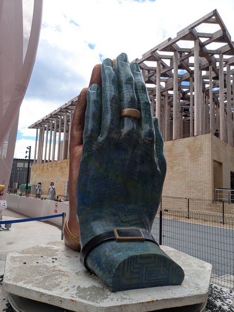 PXL_20251013_021648540