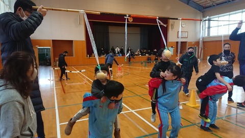 DSCPDC_0003_BURST20210314113355684_COVER