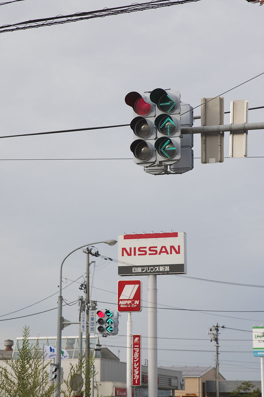 対向車分離式の動画とその交差点 新潟の信号機レポート 対向車分離式の動画とその交差点 新潟の信号機レポート