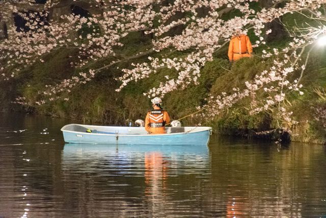 上越市 高田公園の内堀で 貸しボートで花見をしていた高校生４人が乗ったボートが転覆し １人死亡 新潟の地元ニュース速報