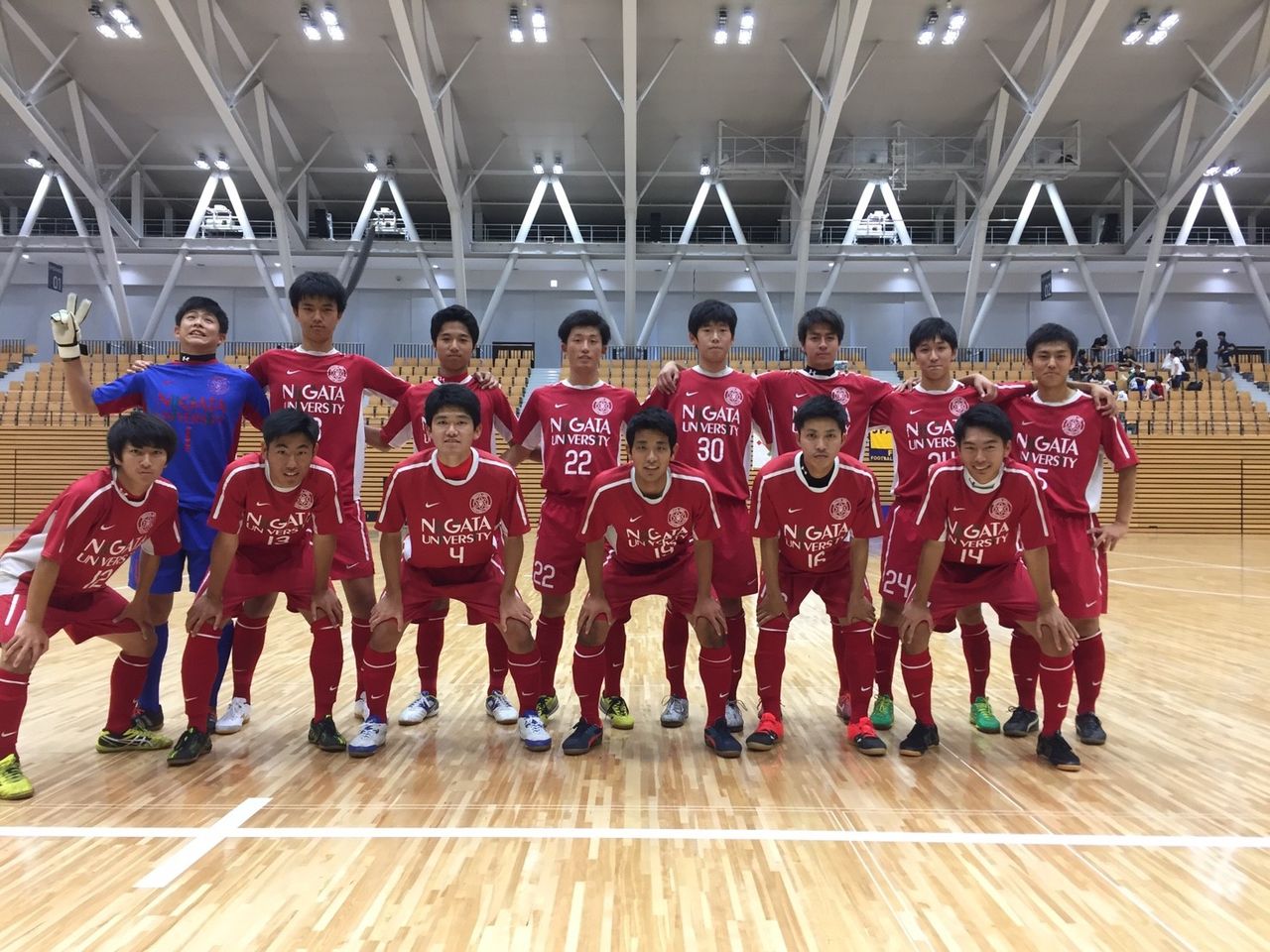 第13回 全日本大学フットサル大会 北信越大会 新潟大学学友会サッカー部 第13回 全日本大学フットサル大会 北信越大会 新潟大学学友会サッカー部