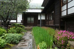 110528海蔵寺境内