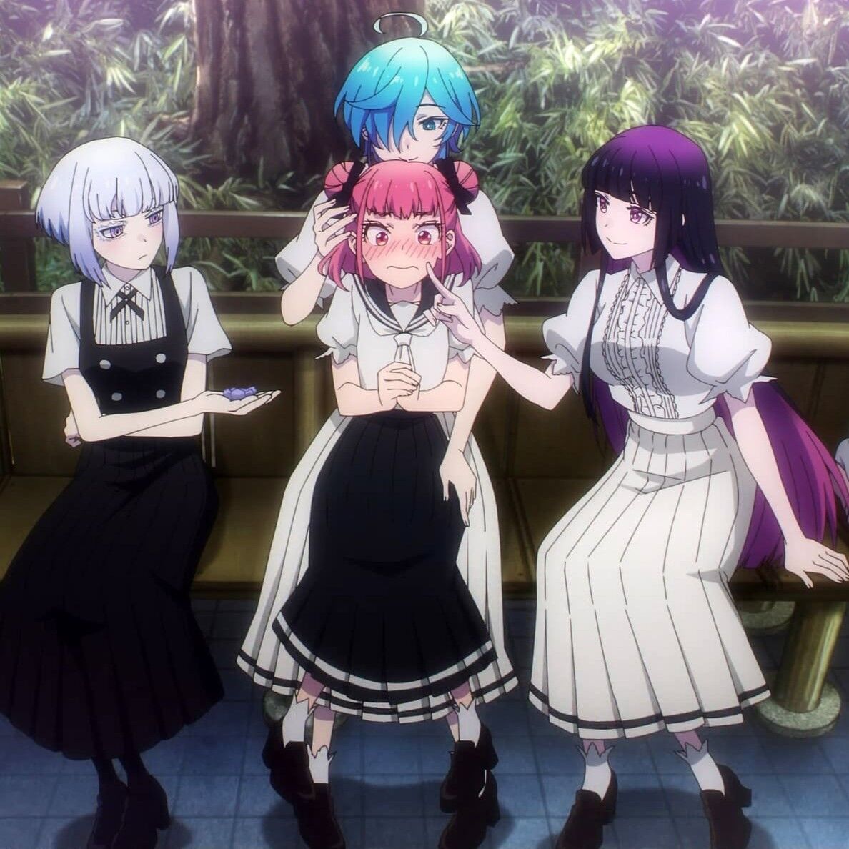 【ロックは淑女の嗜みでして】ロイヤル囲み|にじげん!デイリー