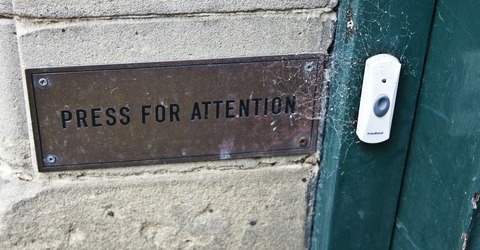 doorbell-143467_1920