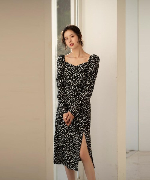 総柄ハートネックフレアワンピース