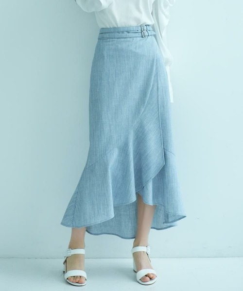 飾りベルト付きラップ風ロングスカート