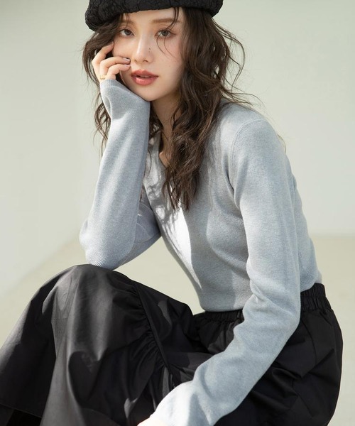 ベーシックラウンドネックニットプルオーバー