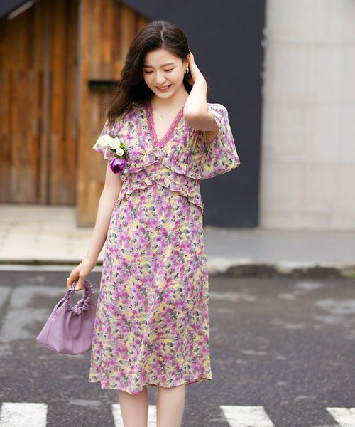 水彩柄ミモレ丈ワンピース