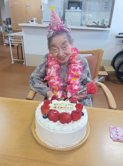LINE_ALBUM_敬老会と誕生日会_260930_2