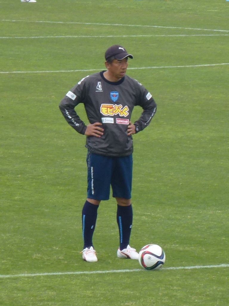 田北gkコーチ体調不良で ユースから小山gkコーチを登録 日刊 しし丸日記 横浜fc と 食 のブログ