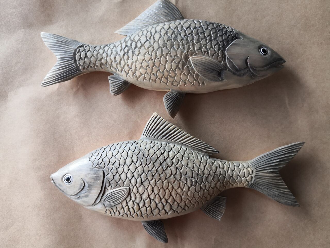 フナ 魚 の置物 石田彫刻工房