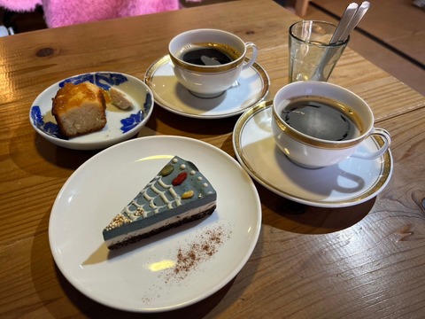 04A1F9F9-2296-4237-A3FE-09BEEBA05713