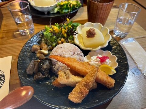 021ADC74-B724-42E6-AE82-C81CD04F44FB