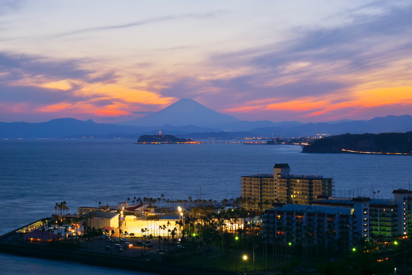 富士百景137 葉山富士 While Feeling In My Heart