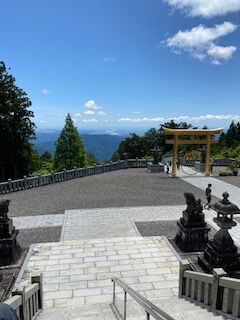 秋は神社