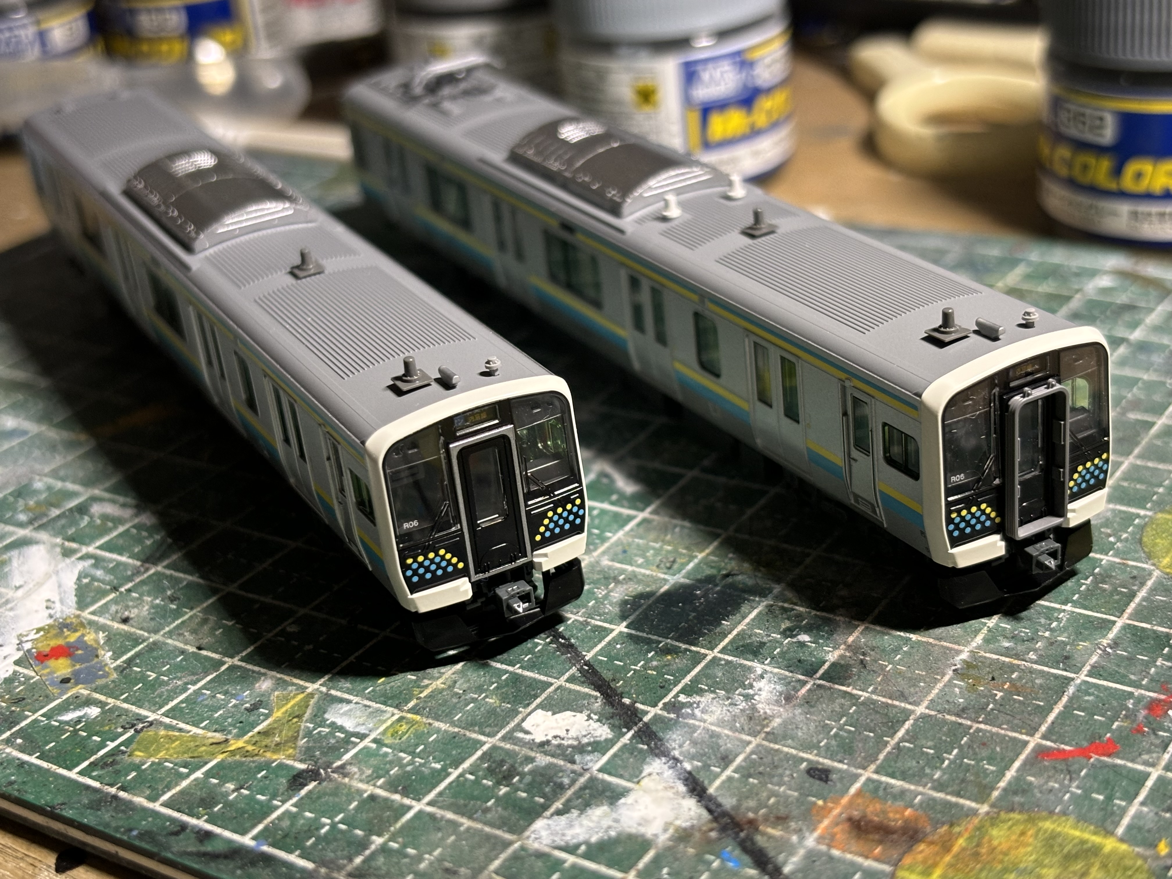 KATOのE131-0を買いました&TOMIX双頭連結器とKATOフック無し密連を連結