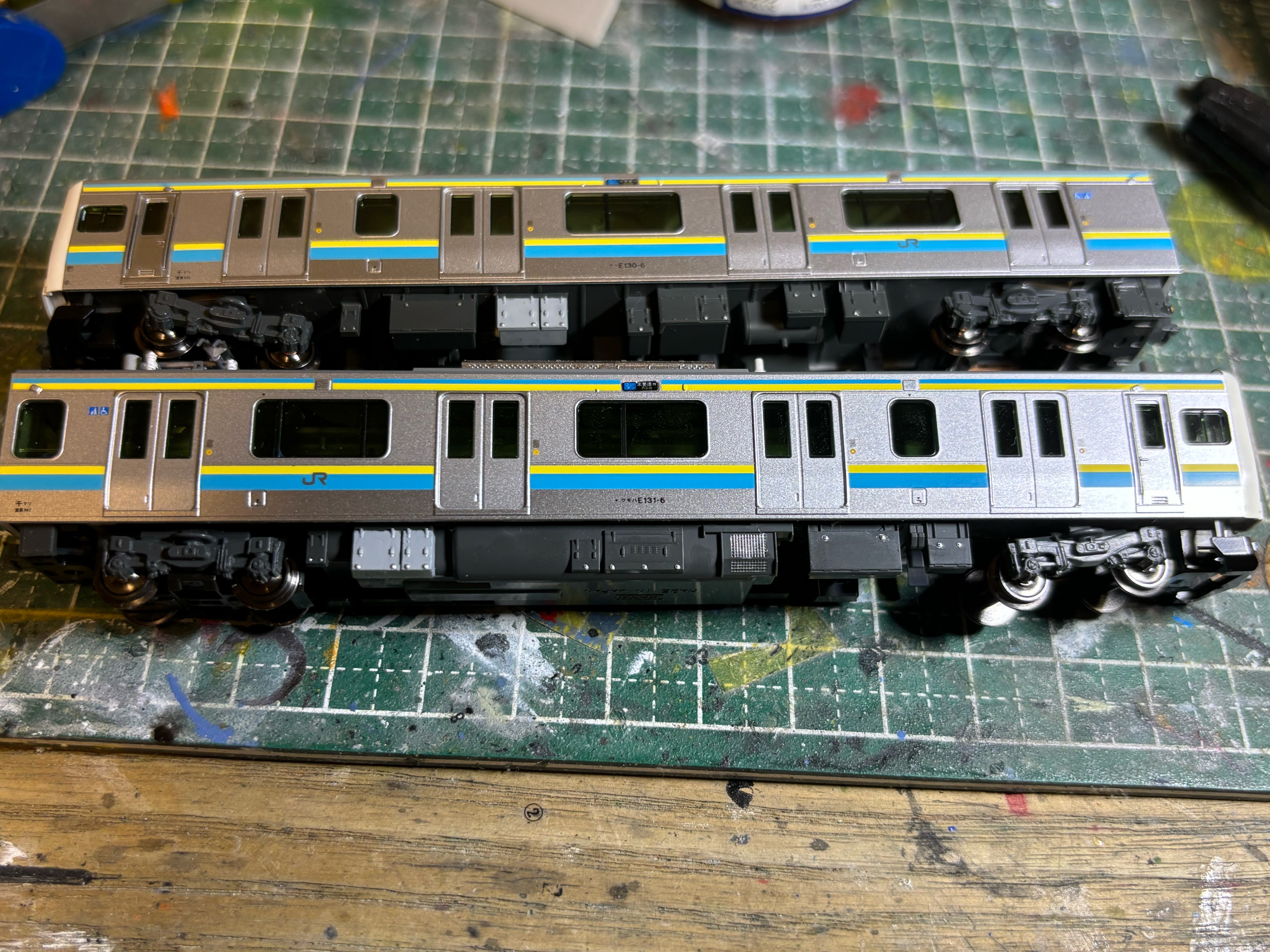 KATOのE131-0を買いました&TOMIX双頭連結器とKATOフック無し密連を連結