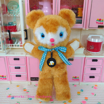 retro_kitchen_bear_gold