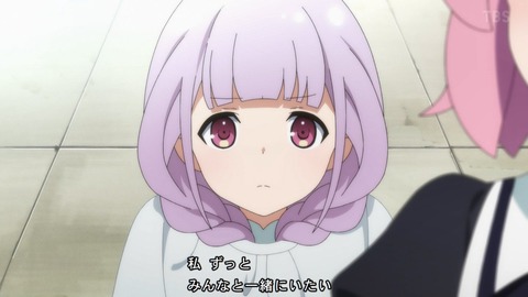 (100)