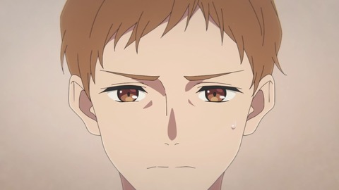 (4)