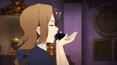   (11)
