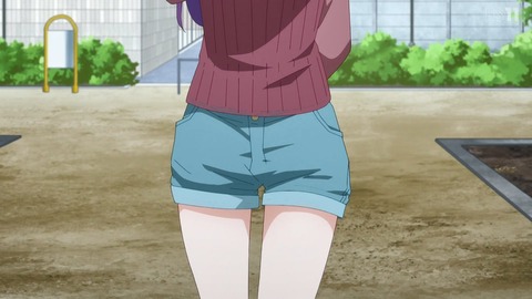 (43)