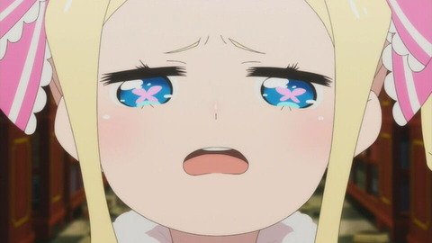 (4)