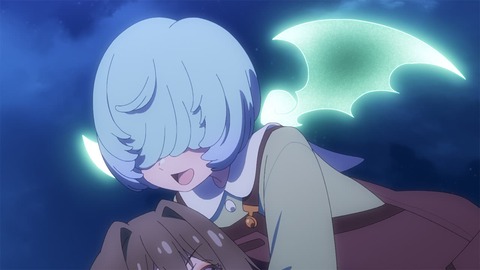 (4)
