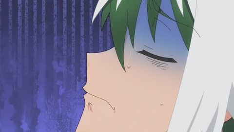 (272)