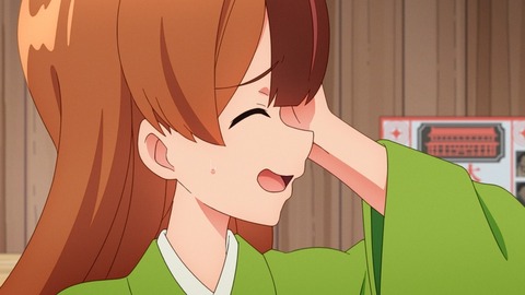 (4)