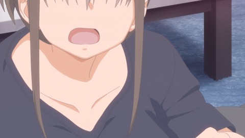 (33)