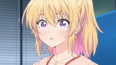 (4)