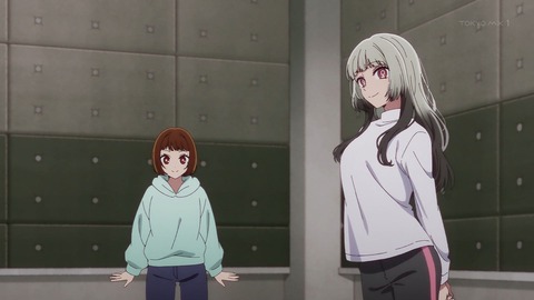 (82)