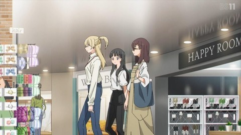 (653)