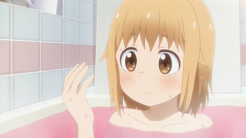 (8)