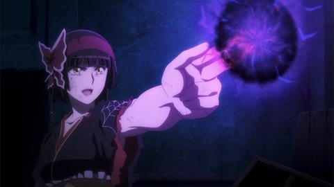(100)